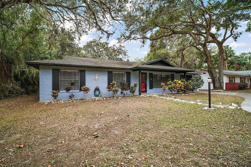 Picture of 505 W Catawba Street, Fruitland Park FL 34731