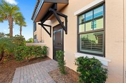 Picture of 10043 Crooked Creek Drive Unit 101, Venice, FL 34293