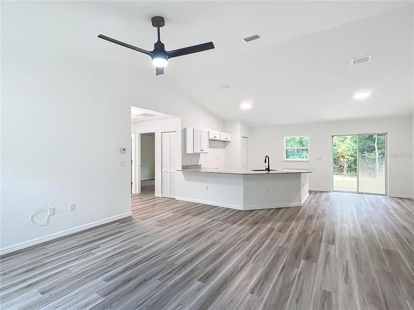 Picture of 22474 SW Rainbow Lakes Blvd, Dunnellon FL 34431