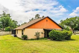 Picture of 5058 Cimarron Drive, Lakeland, FL 33813