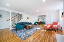 Picture of 630 NE 10Th Avenue, Gainesville, FL 32601