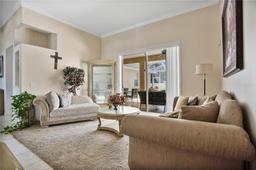 Picture of 1556 Auburn Oaks Court, Auburndale, FL 33823