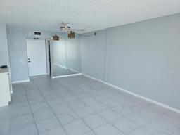Picture of 6145 Sun Boulevard Unit 607, St Petersburg, FL 33715