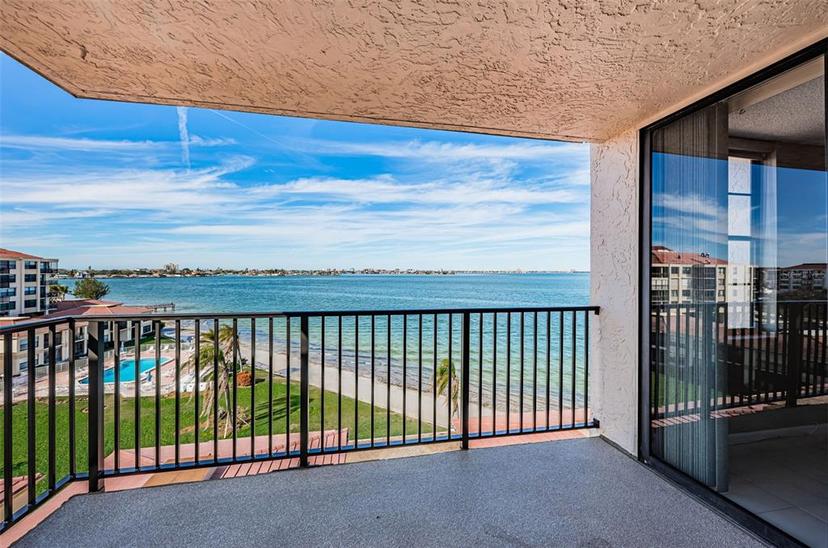 Picture of 6145 Sun Boulevard Unit 607, St Petersburg FL 33715