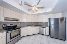 Picture of 6145 Sun Boulevard Unit 607, St Petersburg, FL 33715