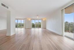 Picture of 2699 Seville Boulevard Unit 403, Clearwater, FL 33764