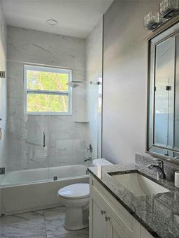 Picture of 122 W Sligh Avenue, Tampa, FL 33604