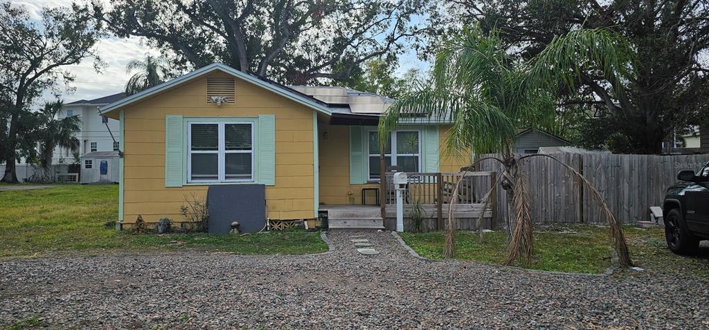 Picture of 6404 Pershing Street Ne, St Petersburg, FL 33702