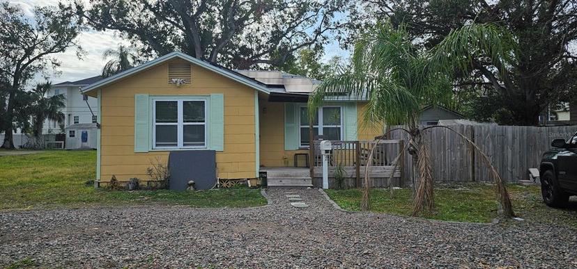 Picture of 6404 Pershing Street Ne, St Petersburg FL 33702