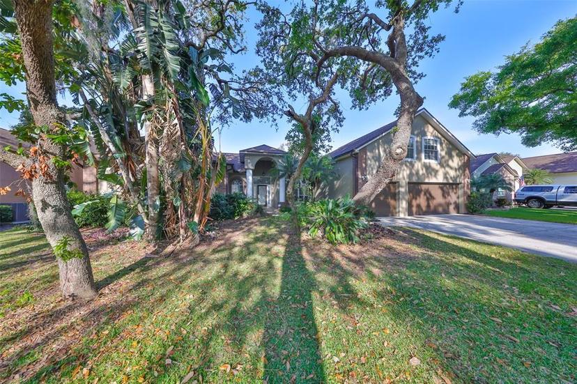 Picture of 2561 Regal River Road, Valrico FL 33596