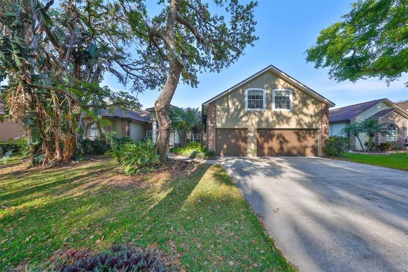 Picture of 2561 Regal River Road, Valrico FL 33596