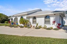 Picture of 12 Crossbow Court, Palm Coast, FL 32137