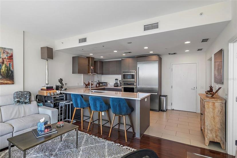 Picture of 175 1St Street S Unit 704, St Petersburg FL 33701