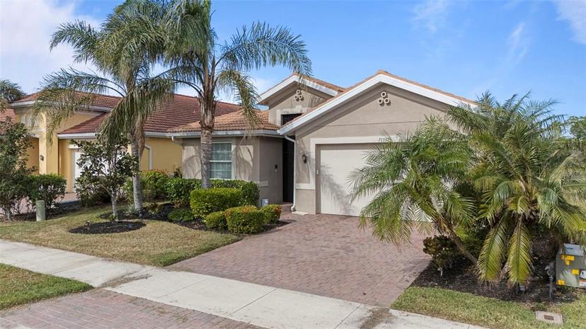 Picture of 11550 Blackfin Street, Venice FL 34292