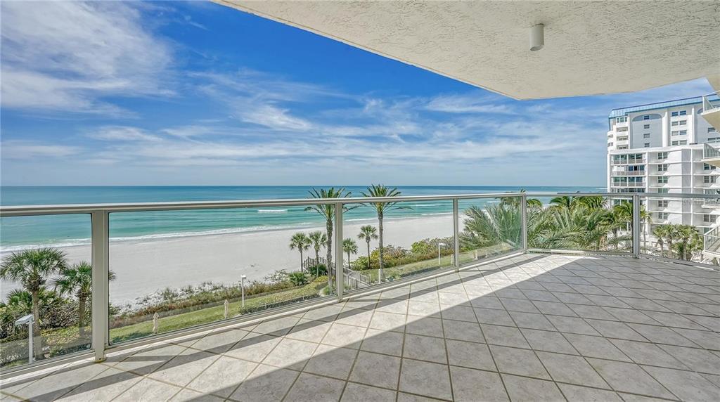 Picture of 1800 Benjamin Franklin Drive Unit A405, Sarasota, FL 34236