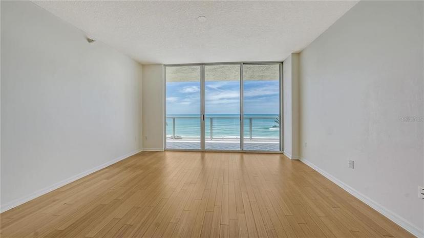 Picture of 1800 Benjamin Franklin Drive Unit A405, Sarasota FL 34236