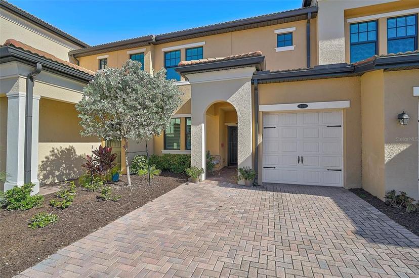 Picture of 10055 Crooked Creek Drive Unit 102, Venice FL 34293