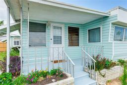 Picture of 604 49Th Avenue Drive W, Bradenton, FL 34207