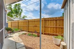Picture of 604 49Th Avenue Drive W, Bradenton, FL 34207