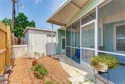 Picture of 604 49Th Avenue Drive W, Bradenton, FL 34207