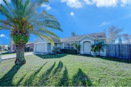 Picture of 824 Mentmore Circle, Deltona, FL 32738