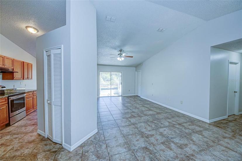 Picture of 637 Twin Lake Avenue, Deltona FL 32738