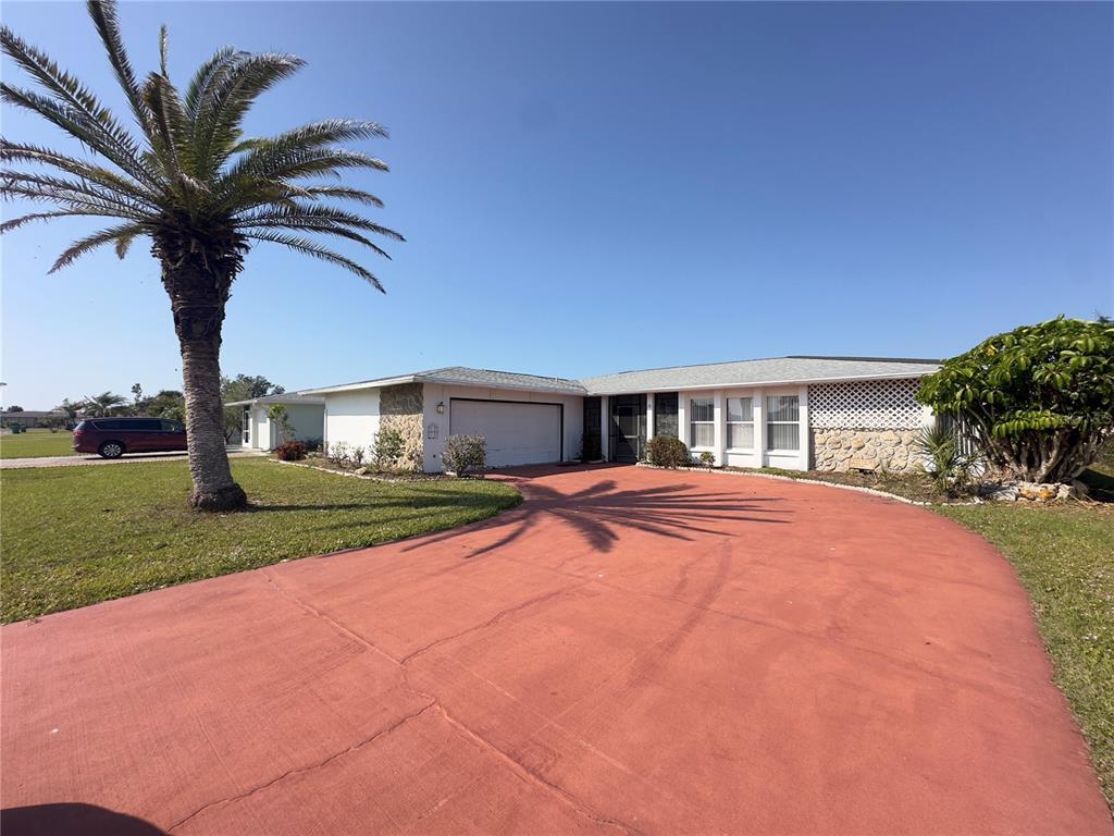Picture of 10 Golfview Road S, Rotonda West, FL 33947