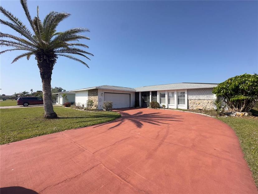 Picture of 10 Golfview Road S, Rotonda West FL 33947