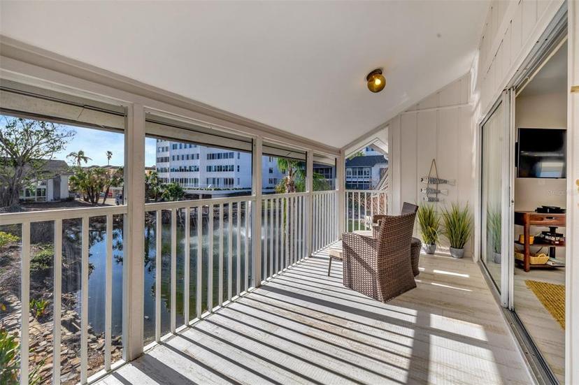Picture of 1130 W Peppertree Lane Unit 118, Sarasota FL 34242
