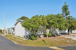Picture of 12701 126Th Avenue Unit 38, Largo, FL 33774