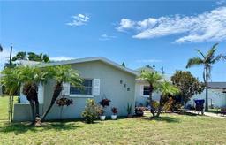 Picture of 6951 S Shore Drive S, South Pasadena, FL 33707