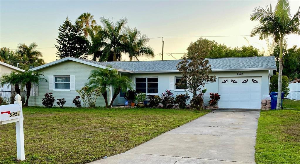 Picture of 6951 S Shore Drive S, South Pasadena, FL 33707