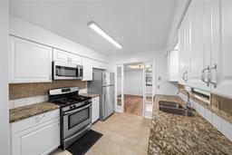 Picture of 77 Aberdeen Circle Unit 77A, Leesburg, FL 34788