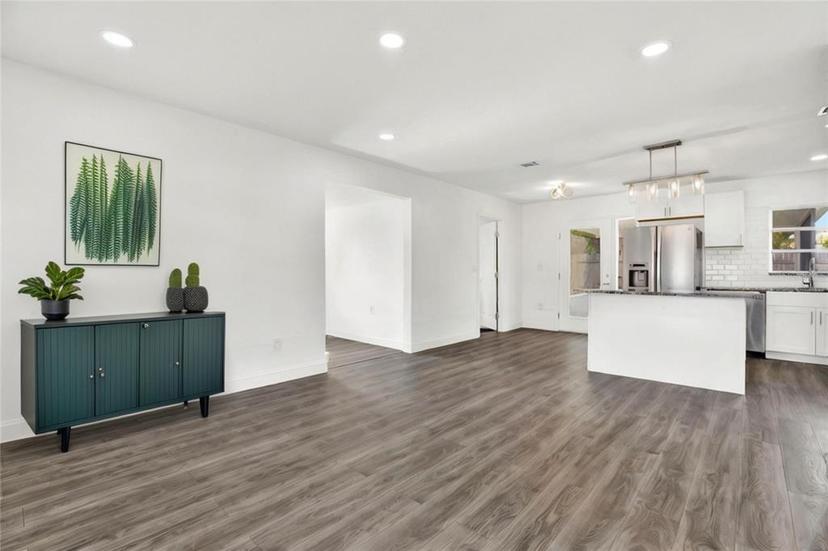 Picture of 4916 Carlyle Road, Tampa FL 33615