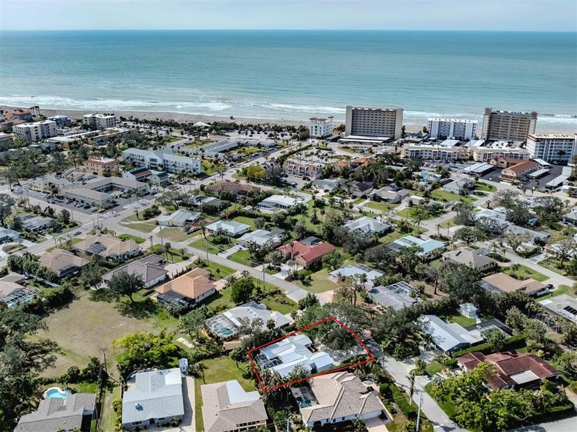 Picture of 705 Armada Road N, Venice FL 34285
