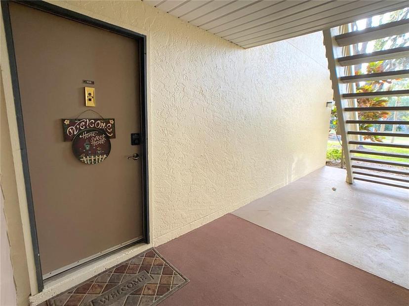 Picture of 654 Bird Bay Drive E Unit 106, Venice FL 34285