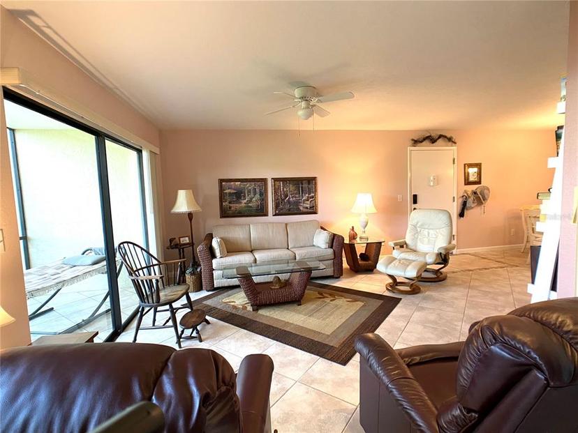 Picture of 654 Bird Bay Drive E Unit 106, Venice FL 34285