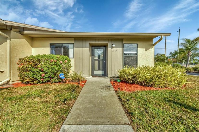 Picture of 2709 60Th Avenue Plaza N Unit D, Bradenton FL 34207