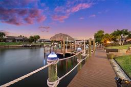 Picture of 617 SE 28Th Terrace, Cape Coral, FL 33904