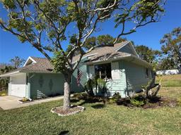 Picture of 1005 Lake Avoca Place, Tarpon Springs, FL 34689