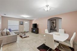 Picture of 4704 Town N Country Boulevard, Tampa, FL 33615