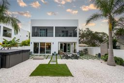 Picture of 5906 Larchwood Avenue, Sarasota, FL 34231