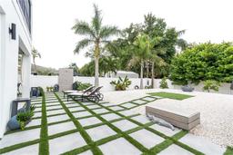 Picture of 5906 Larchwood Avenue, Sarasota, FL 34231