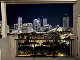 Picture of 226 5Th Avenue N Unit 1502, St Petersburg, FL 33701