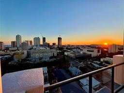 Picture of 226 5Th Avenue N Unit 1502, St Petersburg, FL 33701