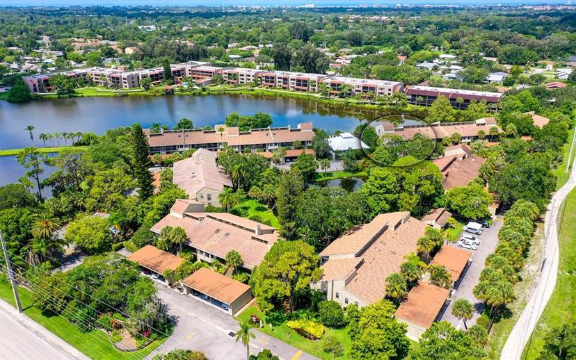 Picture of 5369 Lake Arrowhead Trail Unit 17A, Sarasota FL 34231