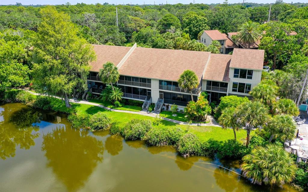 Picture of 5369 Lake Arrowhead Trail Unit 17A, Sarasota, FL 34231