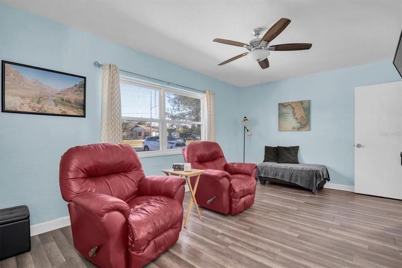 Picture of 4825 Dr Martin Luther King Jr Street S, St Petersburg FL 33705