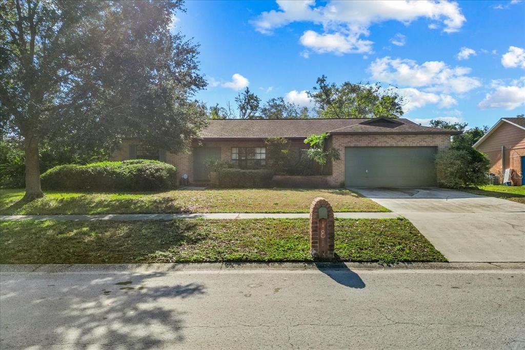 Picture of 1813 Laurel Oak Drive, Valrico, FL 33596