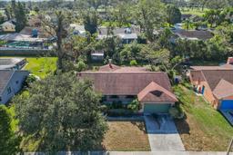 Picture of 1813 Laurel Oak Drive, Valrico, FL 33596